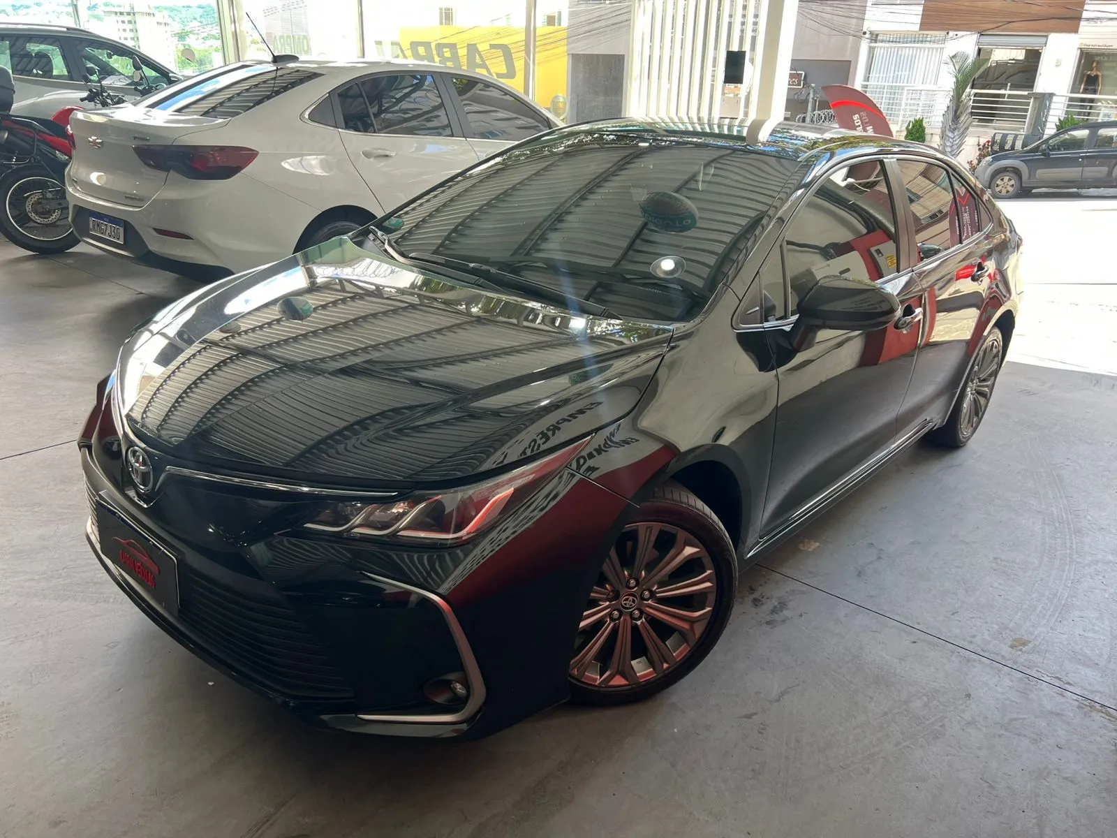 COROLLA

